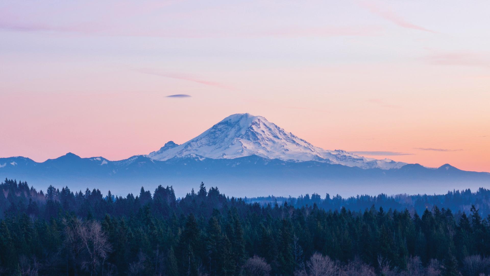 Make stunning vistas of Mt. Rainier part of your everyday