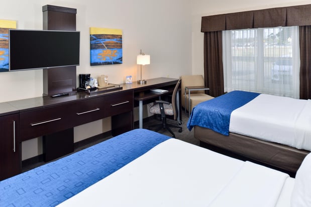 Images Holiday Inn Express & Suites St. Louis West-O'Fallon by IHG