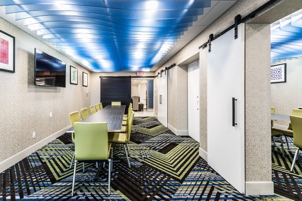 Images Holiday Inn Express Flint-Campus Area by IHG