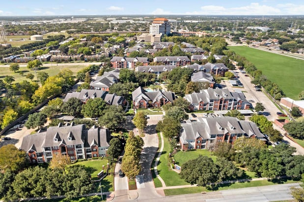 Images Camden Sugar Grove Apartments