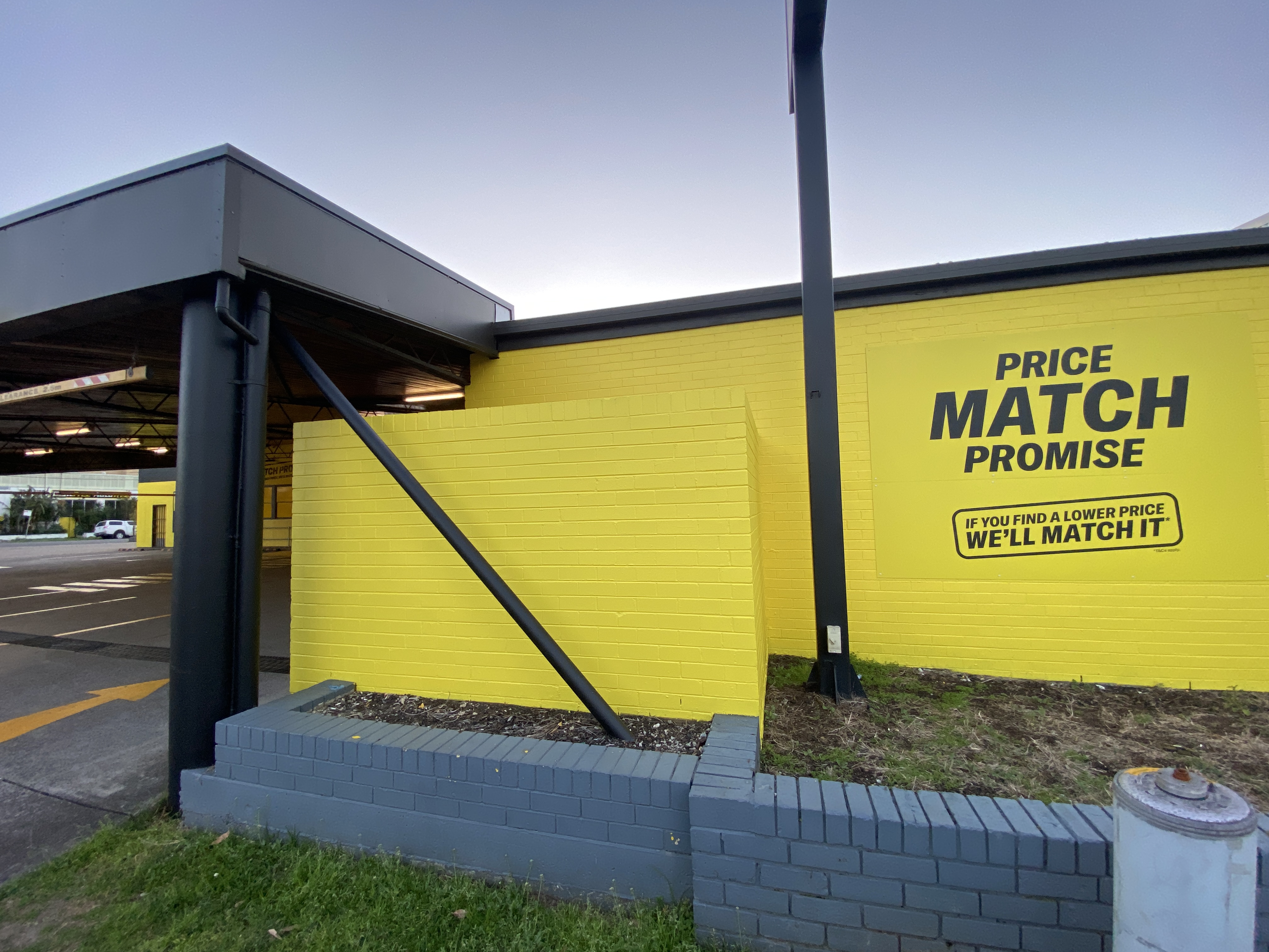 Images Liquorland Warehouse Brookvale