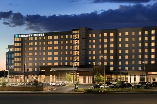 Images Embassy Suites by Hilton San Antonio Landmark