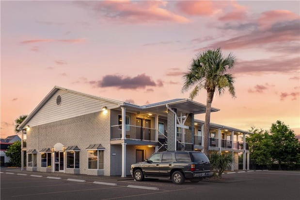 Images Best Western Space Shuttle Inn