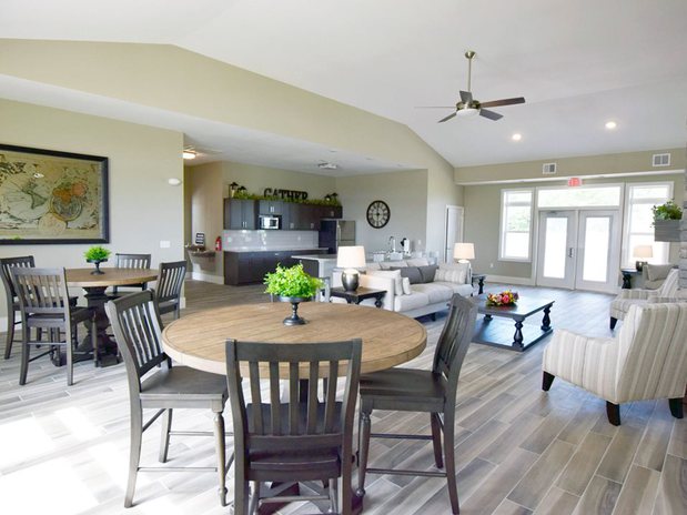Images Trade Winds Apartment Homes