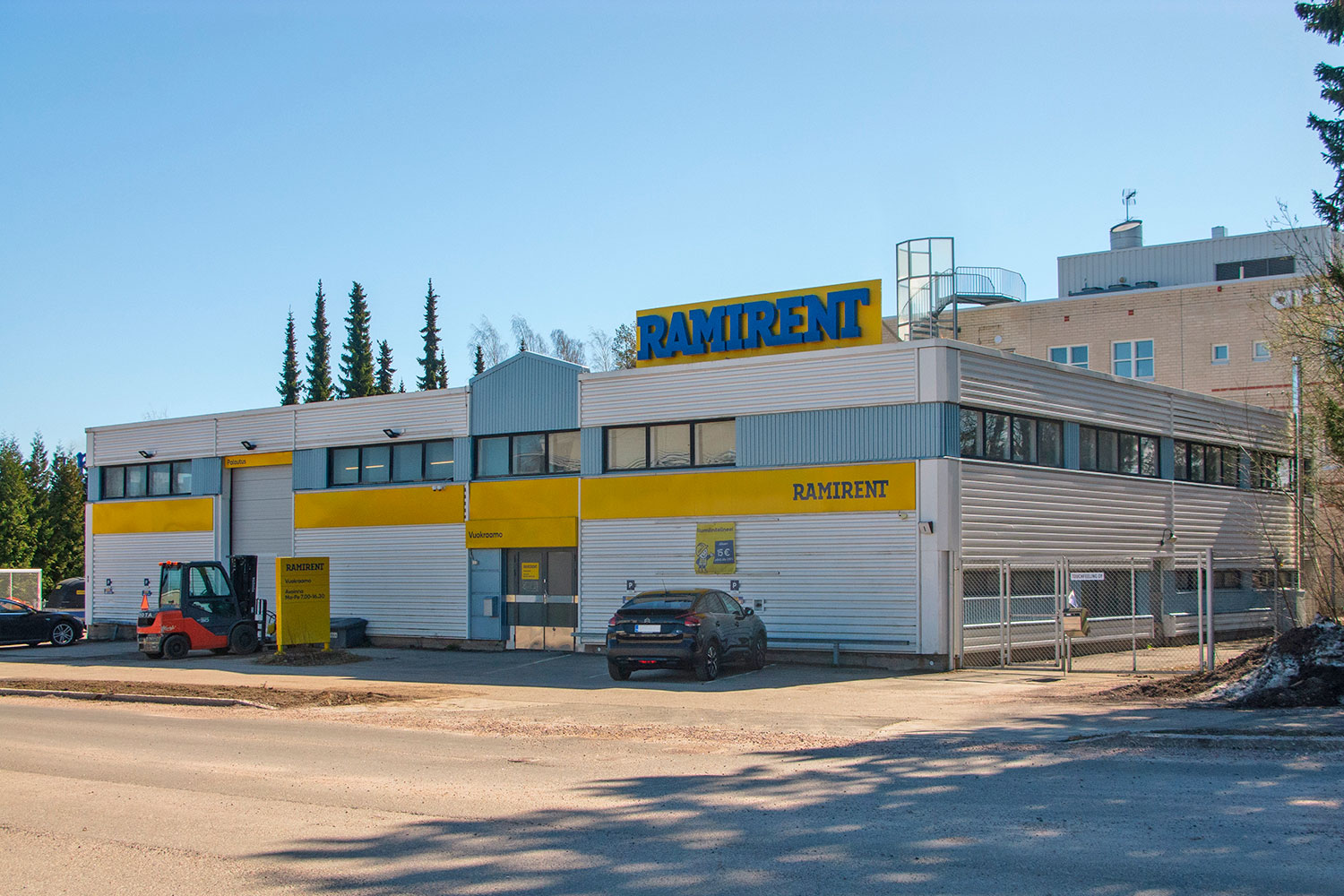 Images Ramirent konevuokraamo Espoo, Suomenoja