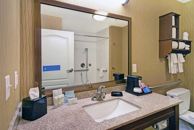 Images Hampton Inn & Suites Milwaukee/Franklin