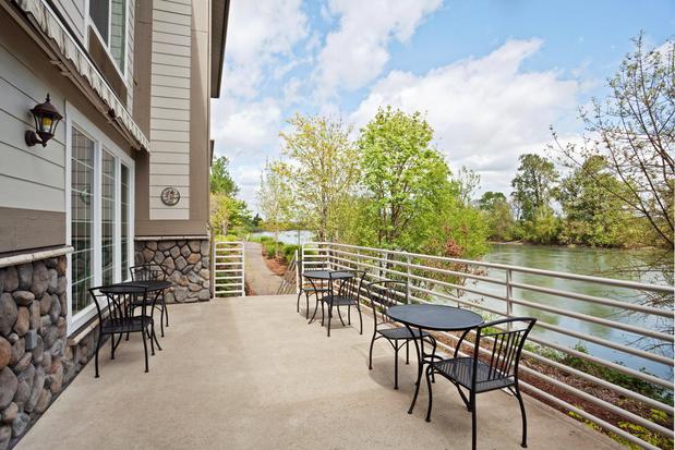 Images Holiday Inn Express Corvallis-on the River by IHG
