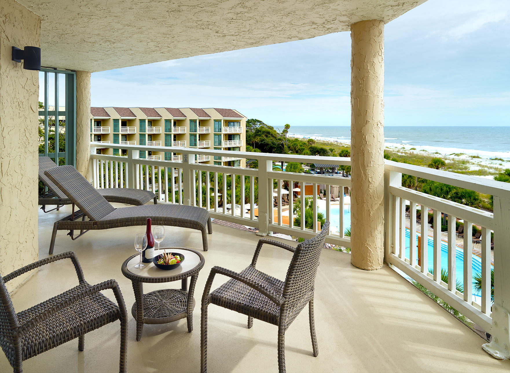 Suite balcony - Omni Hilton Head Oceanfront Resort