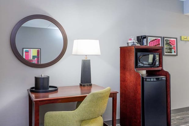 Images Hampton Inn Suites Minneapolis St Paul Arpt-Mall of America