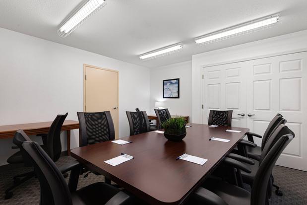 Images Candlewood Suites Cape Girardeau by IHG