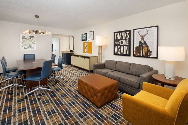 Images Embassy Suites by Hilton Atlanta Buckhead