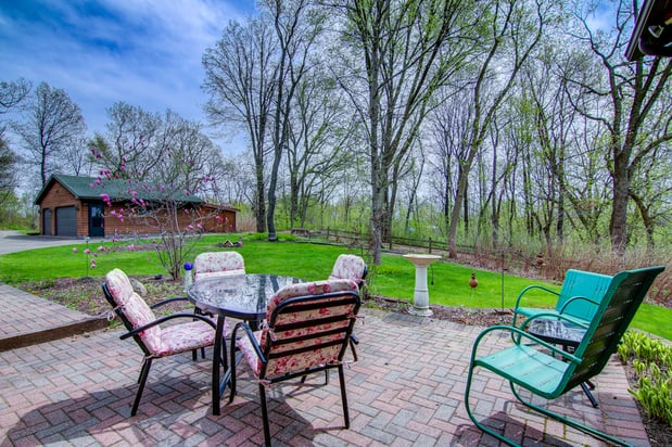 Images Jackie Kumm - Edina Realty - Real Estate Services in the St. Croix Valley