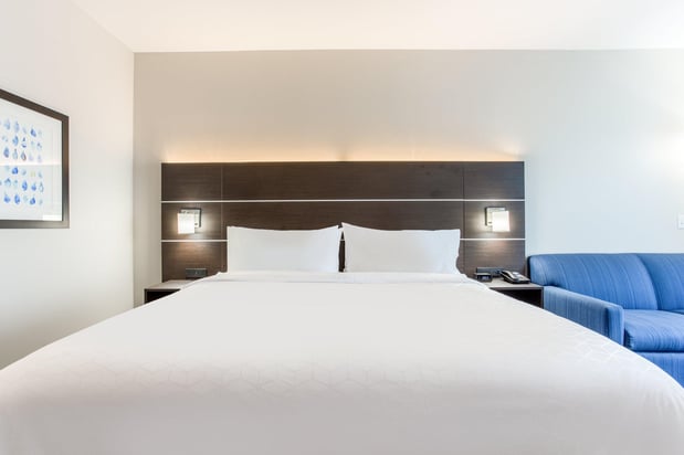 Images Holiday Inn Express & Suites Ottawa by IHG