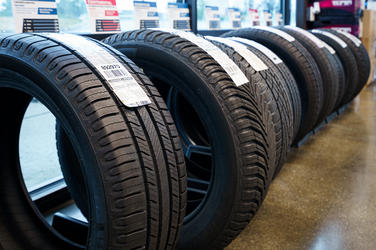 Tire Discounters on 3701 S Hamilton Rd in Groveport