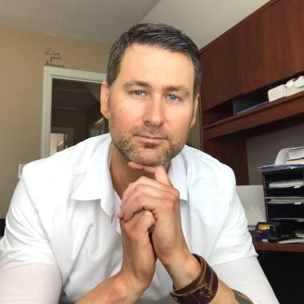 Images Jason Long: Allstate Insurance