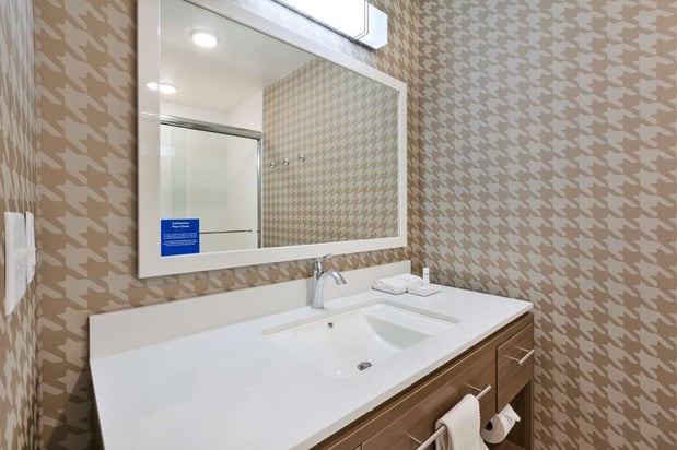 Images Home2 Suites by Hilton Saginaw