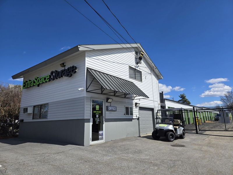Alternate Beauty Image - Extra Space Storage at 901 Candia Rd, Manchester, NH 03109