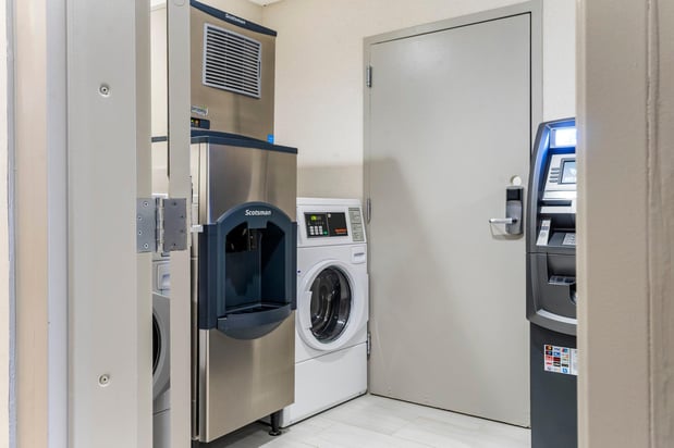 Images Holiday Inn Express & Suites Albuquerque Midtown by IHG