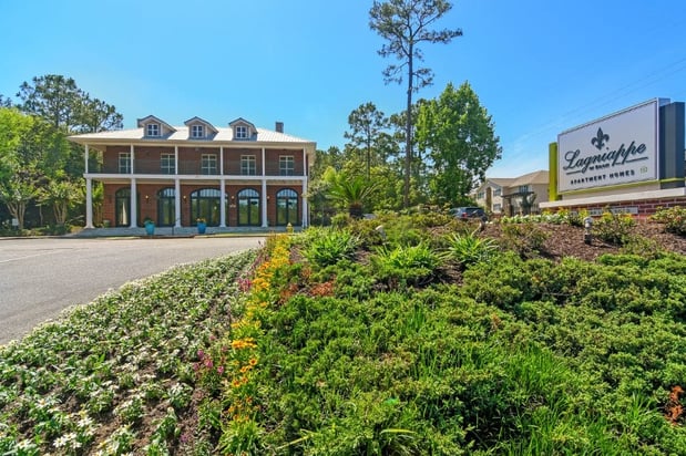 Images Lagniappe Of Biloxi Apartment Homes