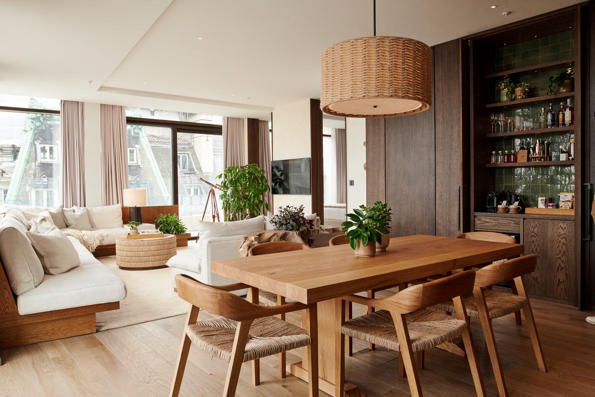 Dover Terrace Suite Living Room