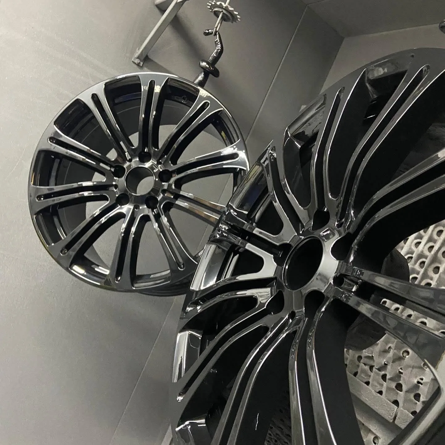Images Treadmark Wheels & Tyres