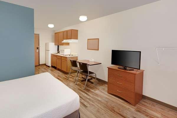 Images WoodSpring Suites Council Bluffs