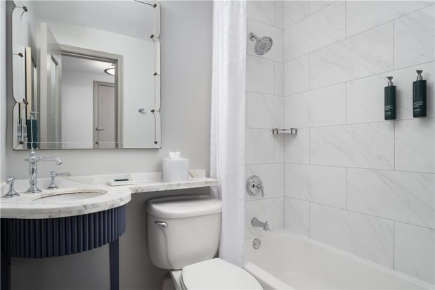 Images Hilton Orrington/Evanston