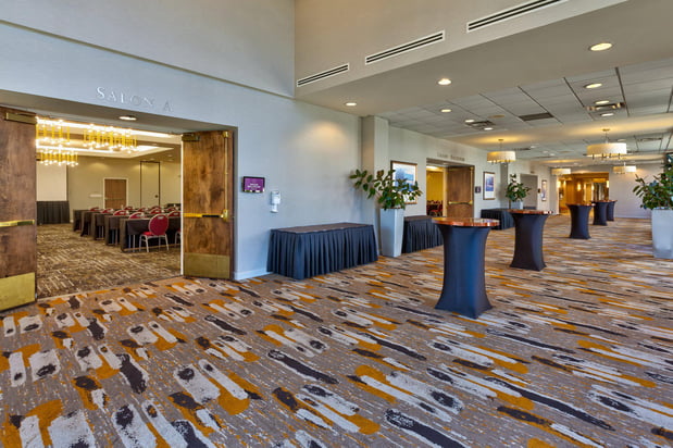 Images Crowne Plaza Dulles Airport by IHG