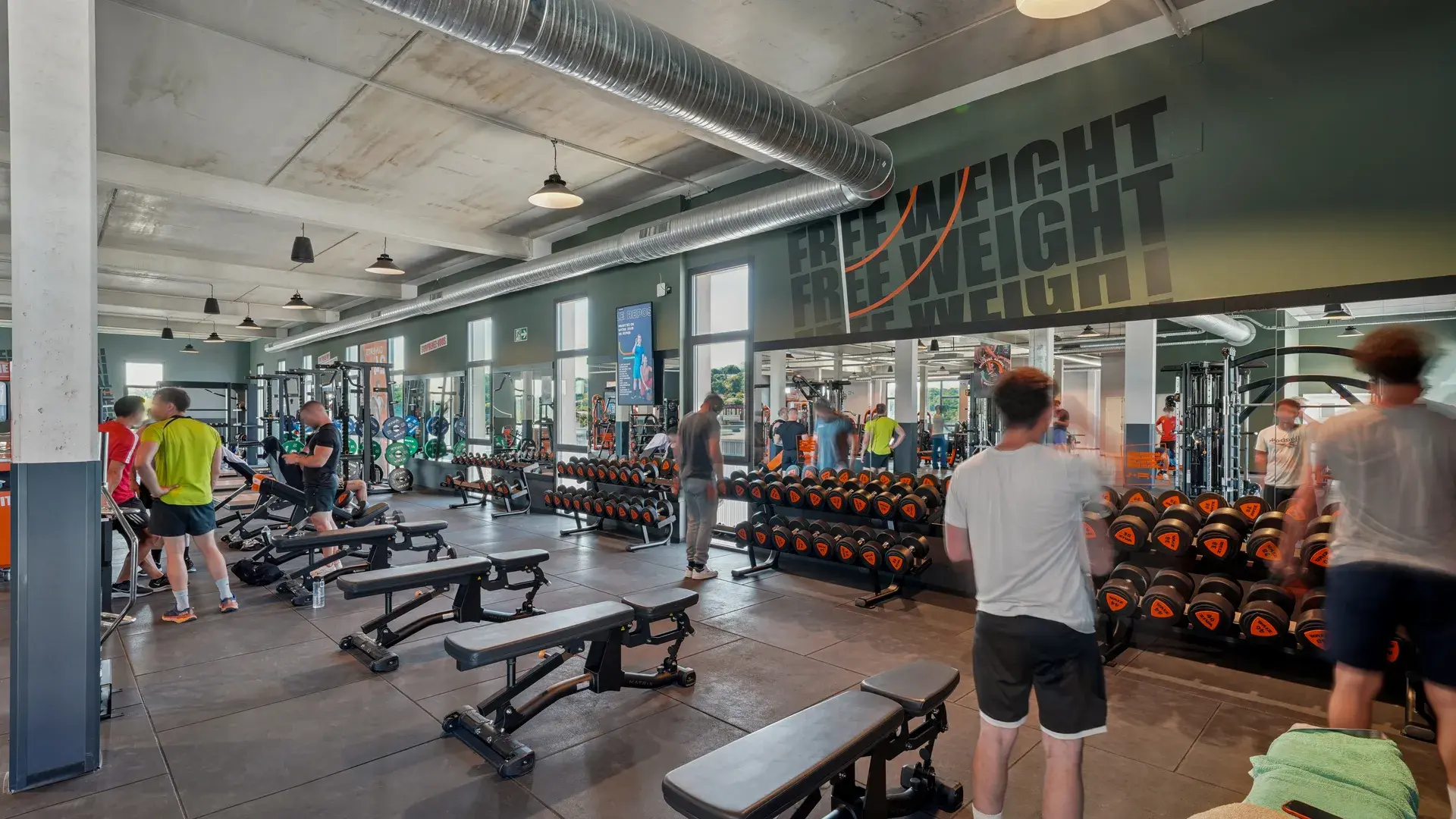 Images Basic-Fit 24/7