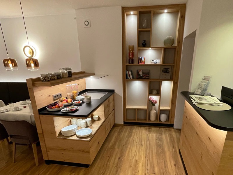 Hotel Wilms, Grevenbroicher Str. 16 in Köln