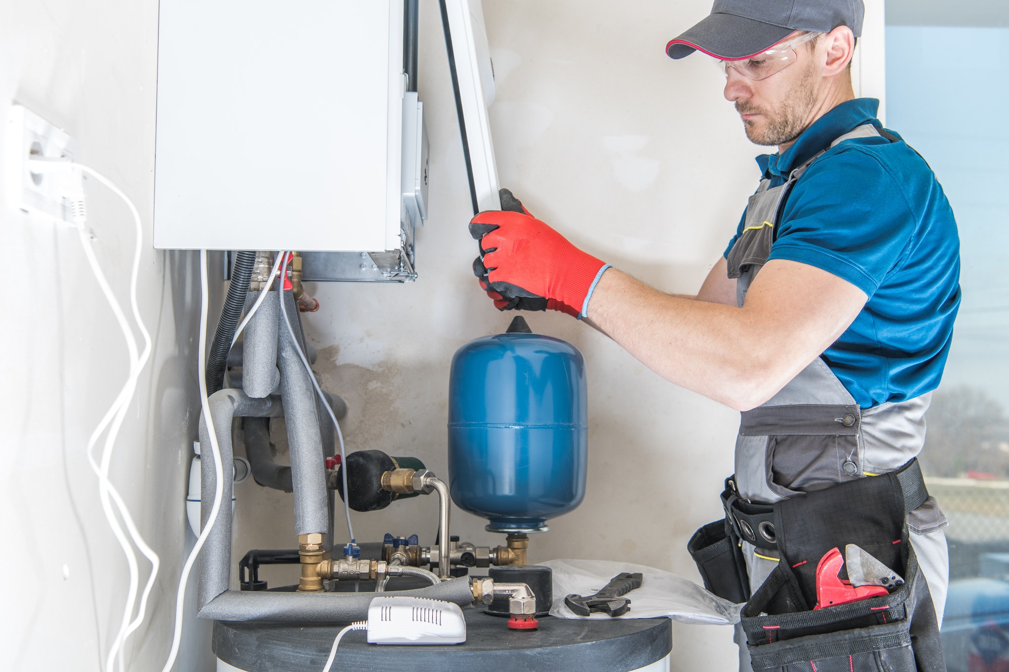 Brooklyn Queens HVAC has all of the fast, reliable, and affordable HVAC services that Queens and Brooklyn residents need to keep their homes comfortable. Call (718) 649-9000 or Get A Free Estimate to schedule service!