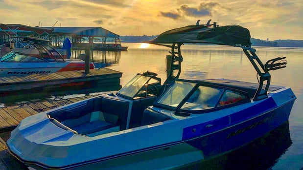 Images Lake Effects Boat Club