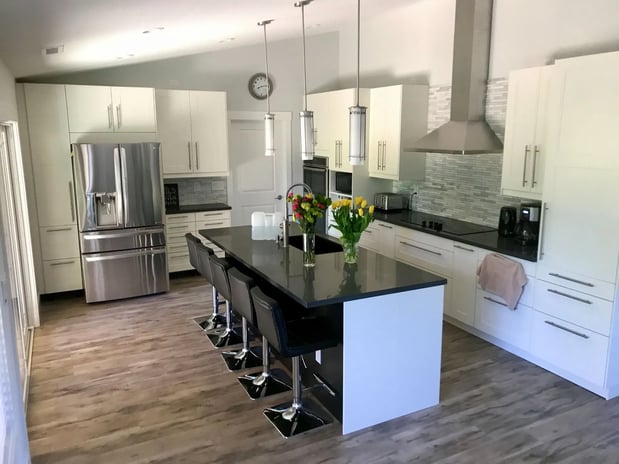 Images Central Point Homes
