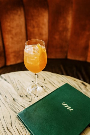 Images Harriet's Lounge