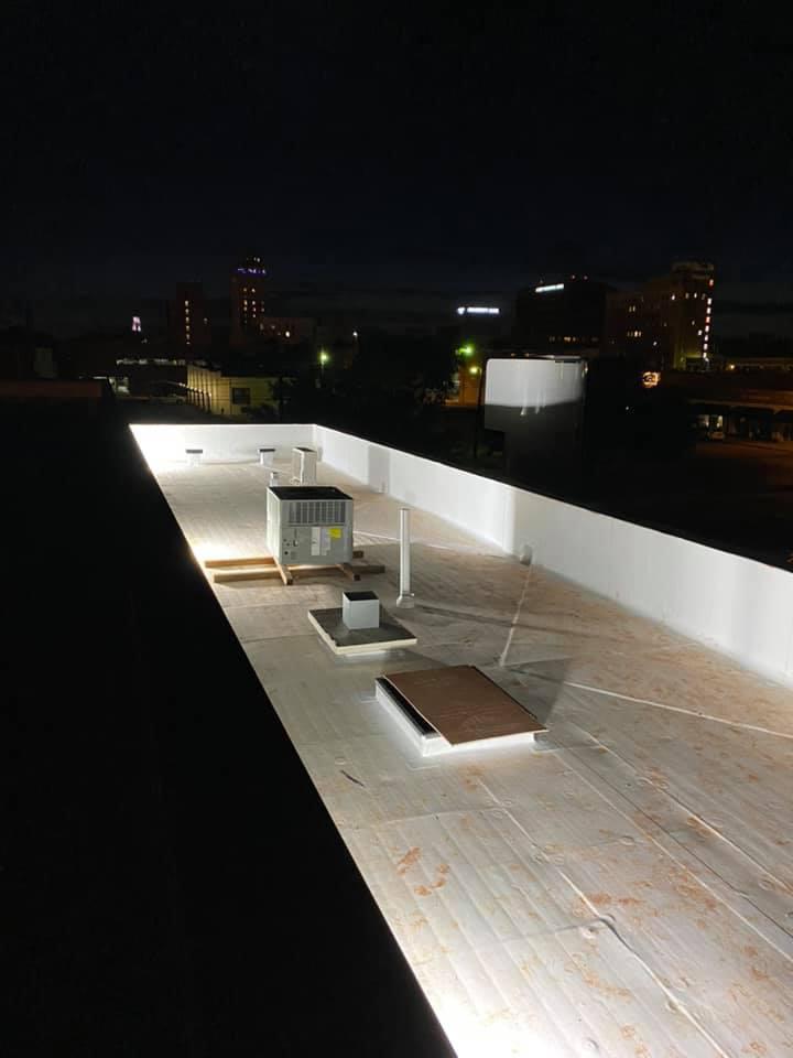 Hale Roofing &amp; Construction, LLC Logo