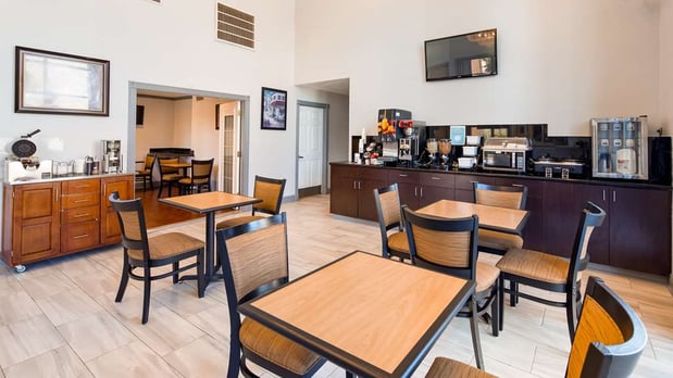 Images SureStay Plus by Best Western Hammond