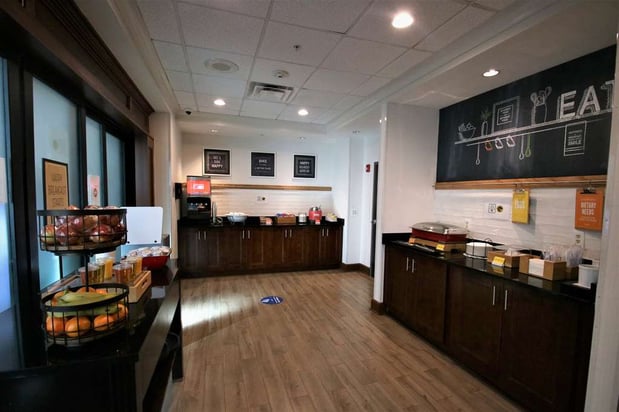 Images Hampton Inn & Suites Jacksonville - Beach Boulevard/Mayo Clinic Area