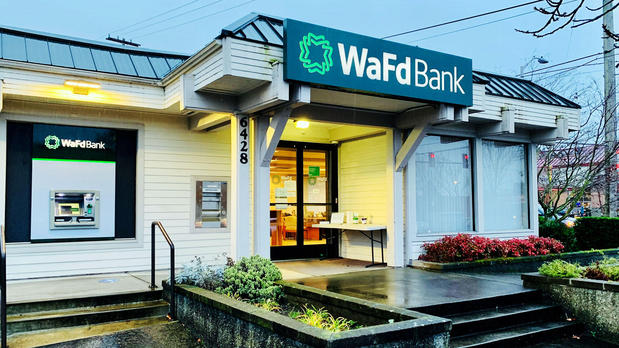 Images WaFd Bank - Closed