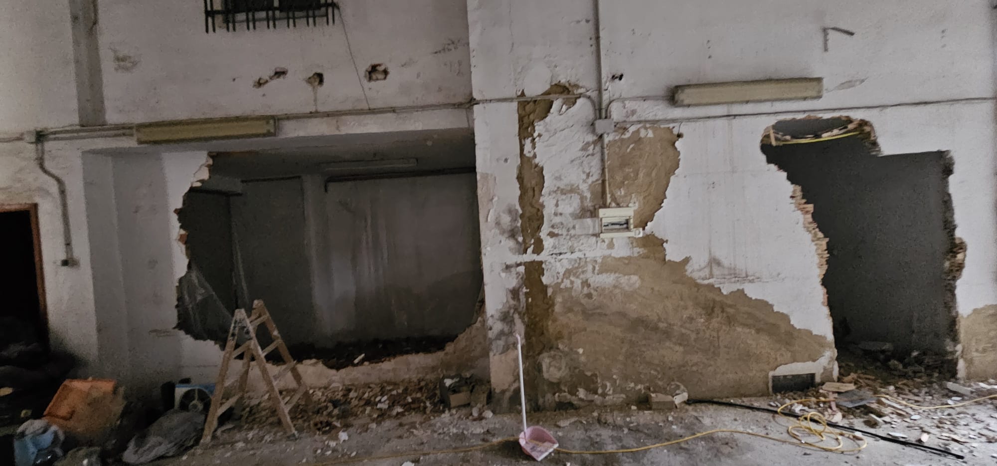 Images Reformas en general Jiménez y Reparaciones de tus goteras