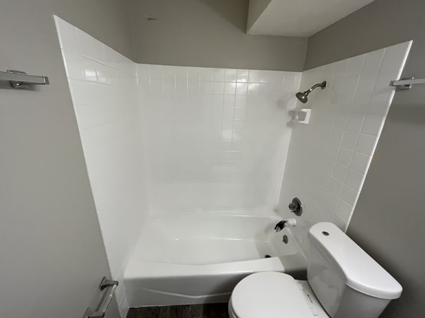 Images New Look Omaha  LLC
