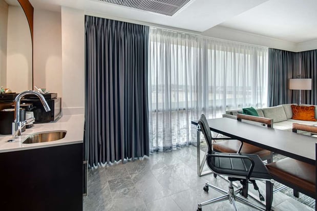 Images Embassy Suites by Hilton Alpharetta Halcyon