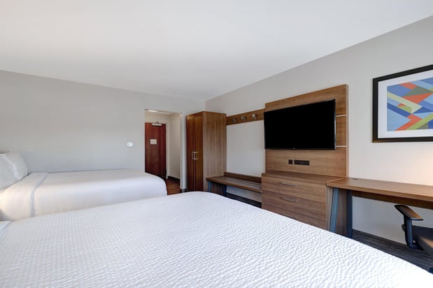 Images Holiday Inn Express & Suites Grand Rapids South - Wyoming by IHG