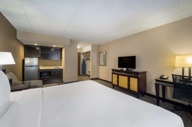 Images Best Western Detroit Livonia
