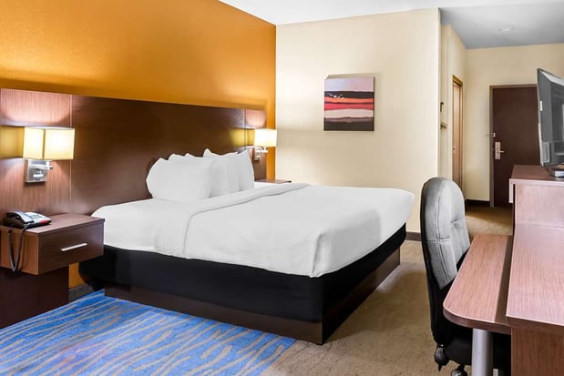 Images Best Western St. Louis Airport North Hotel & Suites