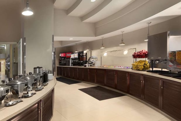 Images Embassy Suites by Hilton Alexandria Old Town