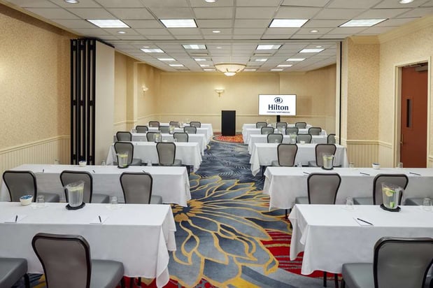 Images Hilton Chicago/Northbrook