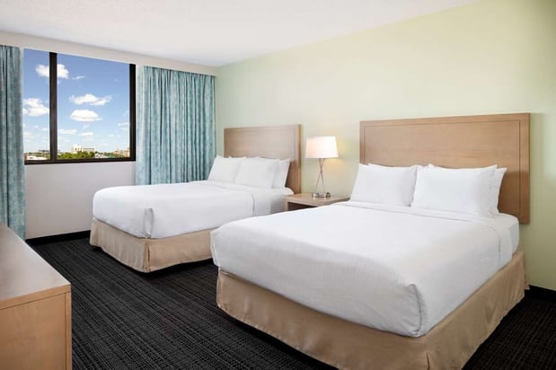 Images Embassy Suites by Hilton Tampa Airport Westshore