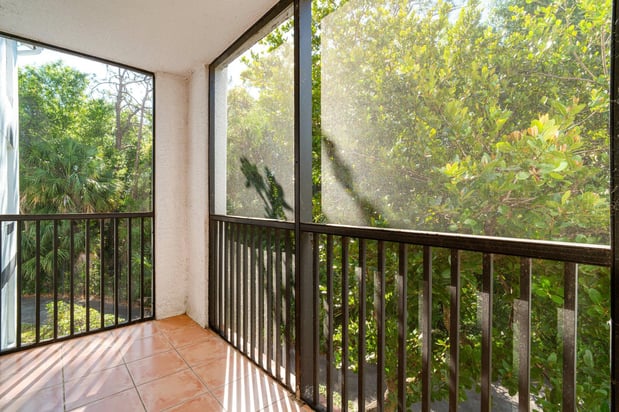 Images Advenir at Aventine