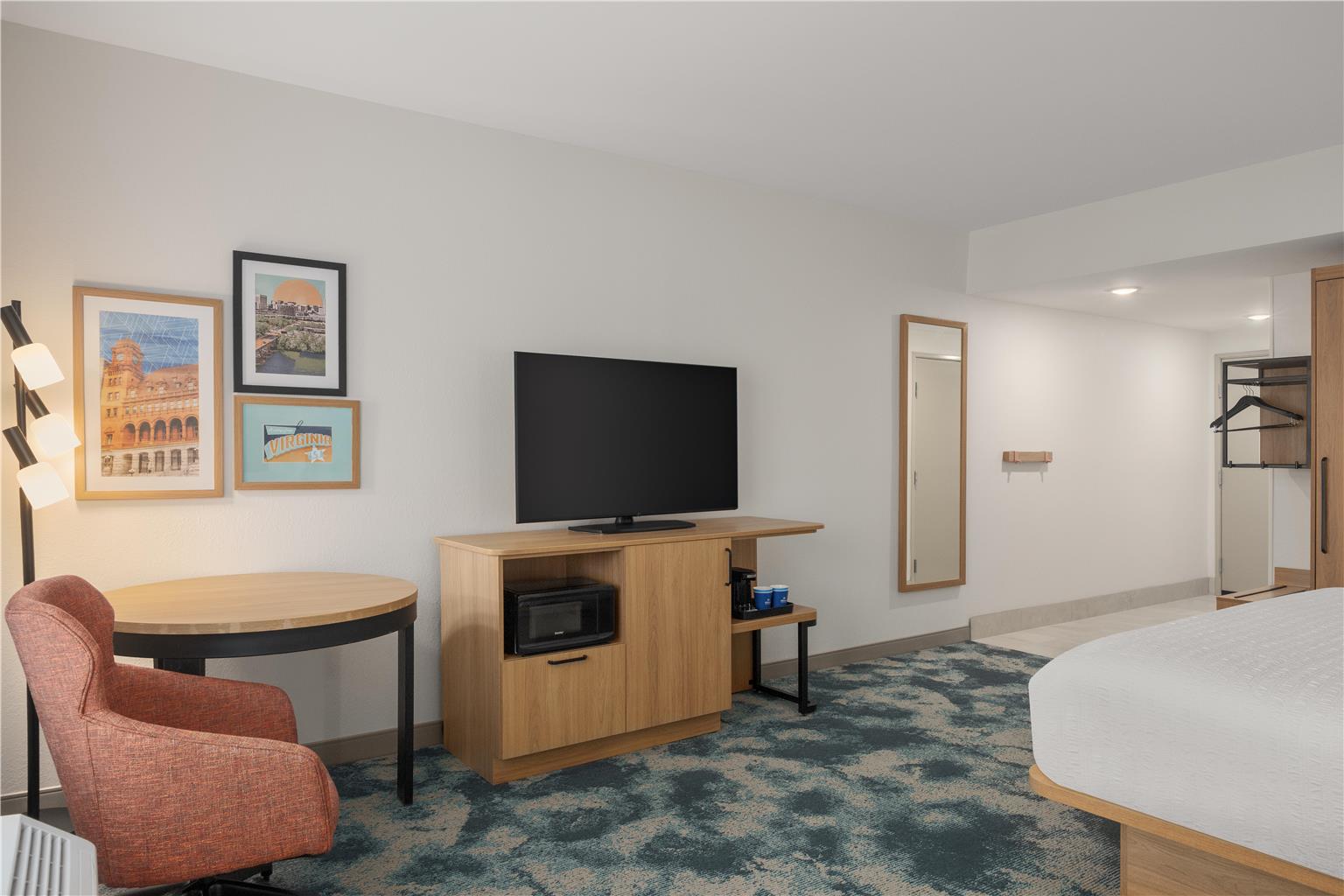 Guest room