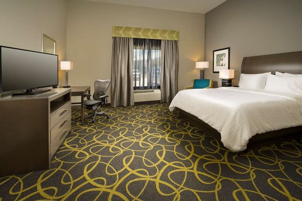 Images Hilton Garden Inn College Station